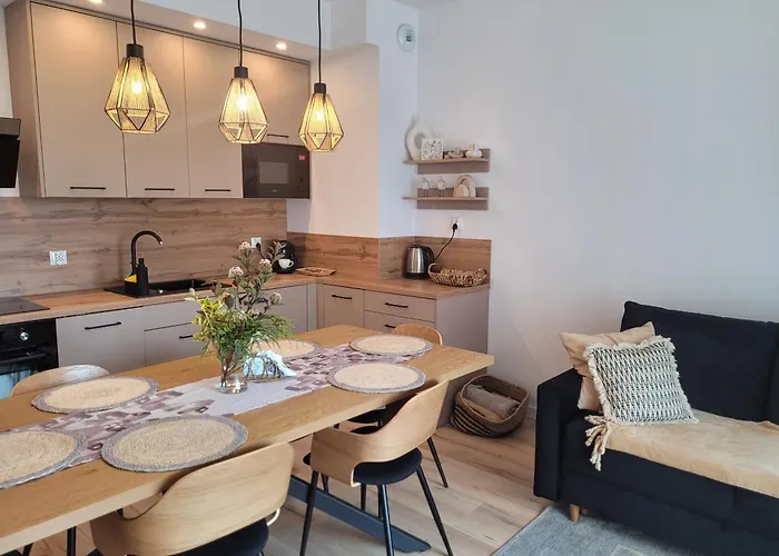 Lilla 2 ילנייה גורה